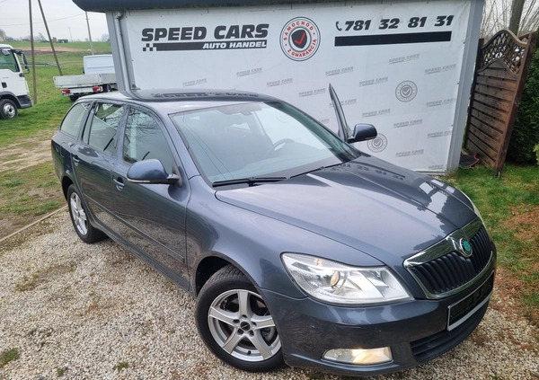 Skoda Octavia cena 25500 przebieg: 280537, rok produkcji 2012 z Suraż małe 106